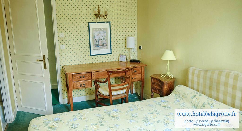 Hotel De La Grotte Montignac  Kültér fotó