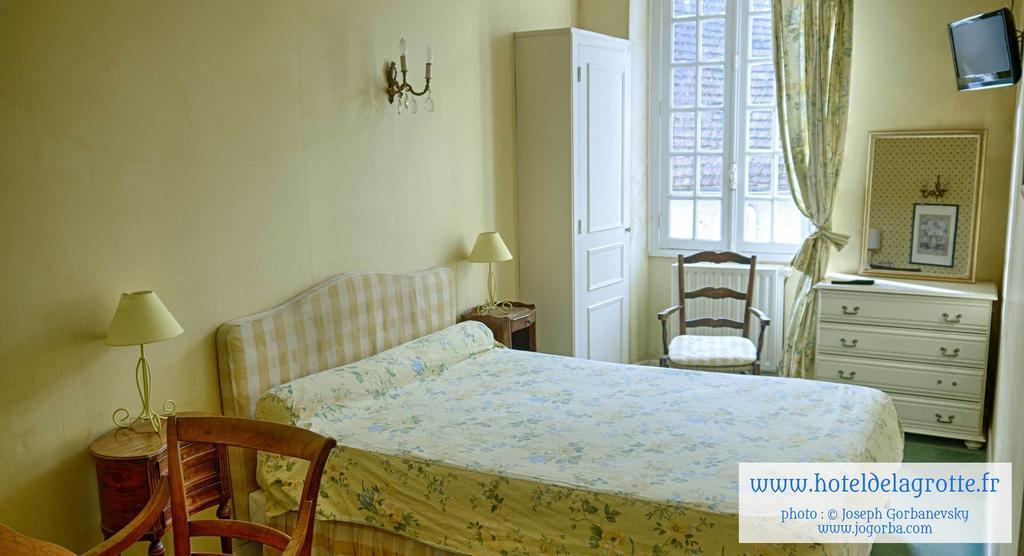 Hotel De La Grotte Montignac  Kültér fotó